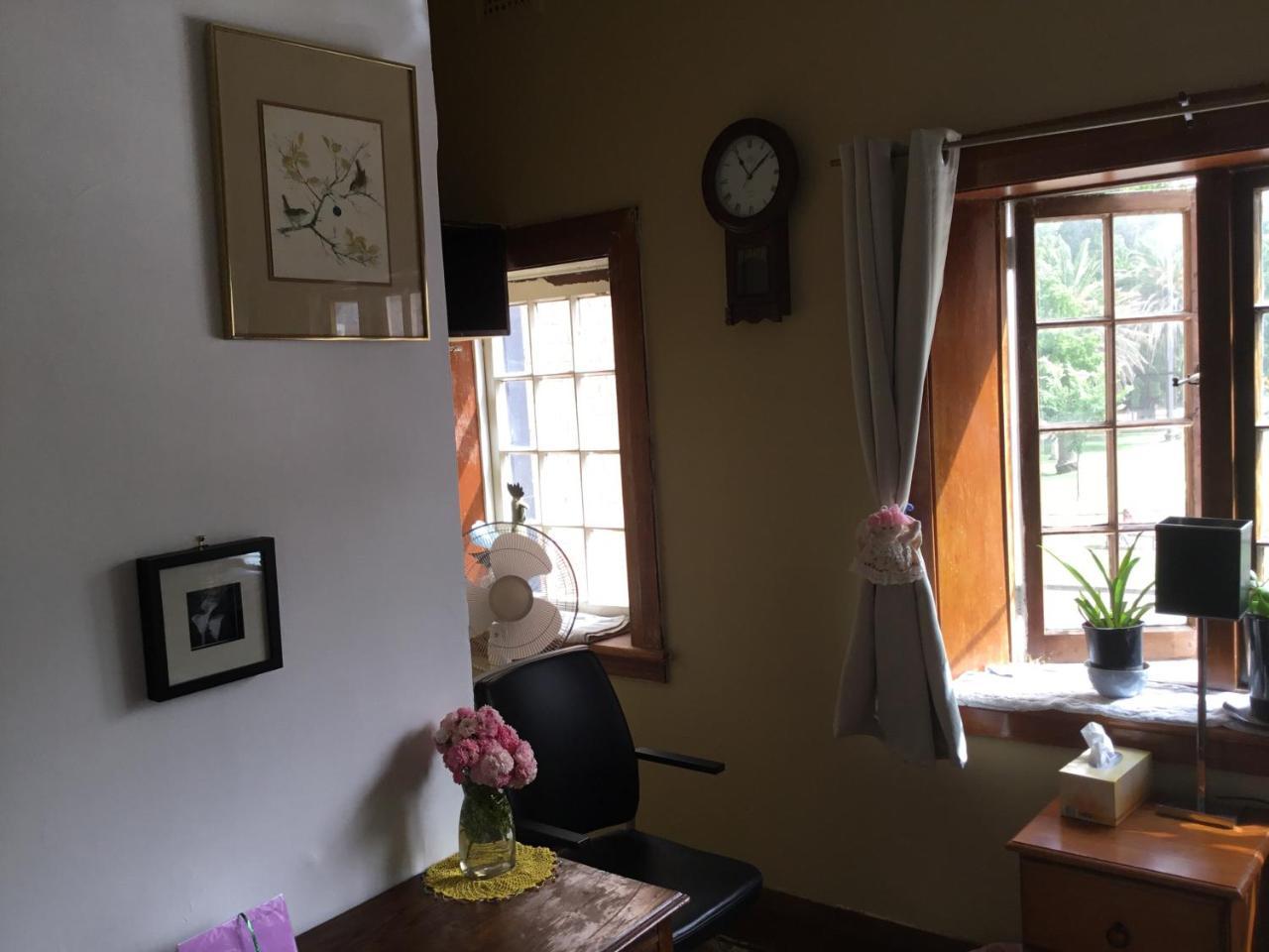 Fireside Inn Guesthouse โกลเบิร์น ภายนอก รูปภาพ